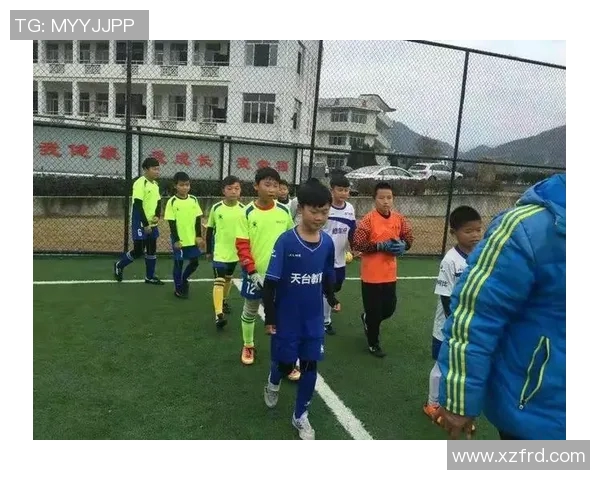 52位足球明星同框合影展现绿茵传奇瞬间与友谊的力量